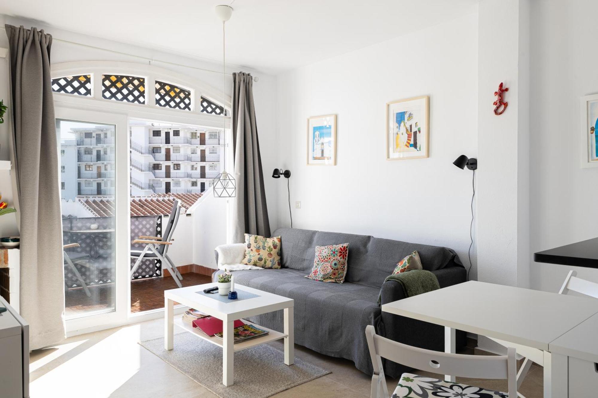 Cosy Apartment In Verano Azul Nerja Exterior foto